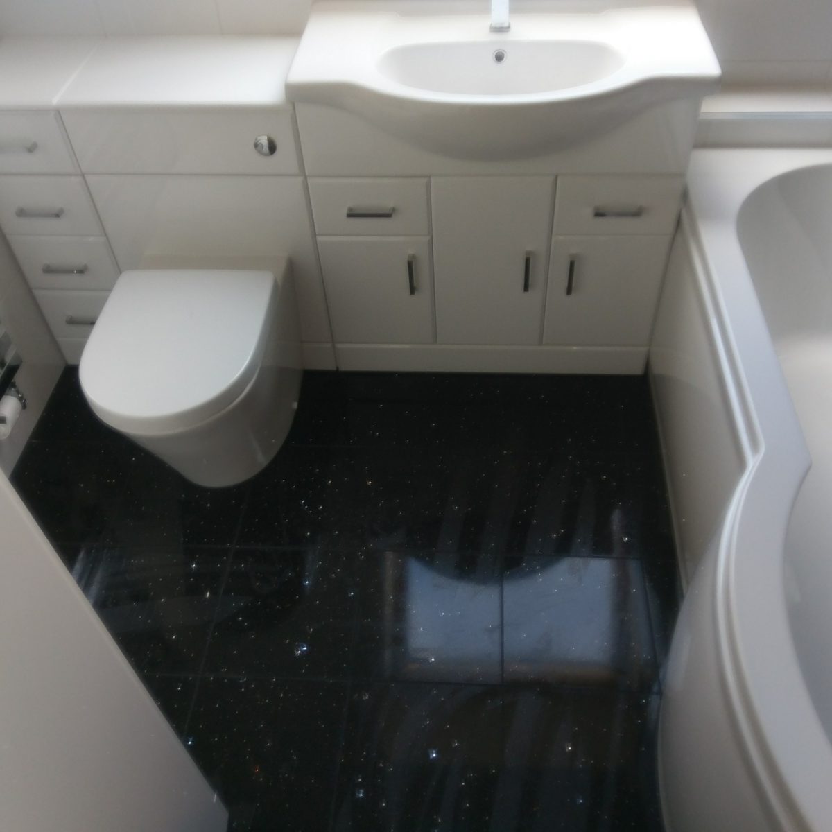 Bathroom instrallation