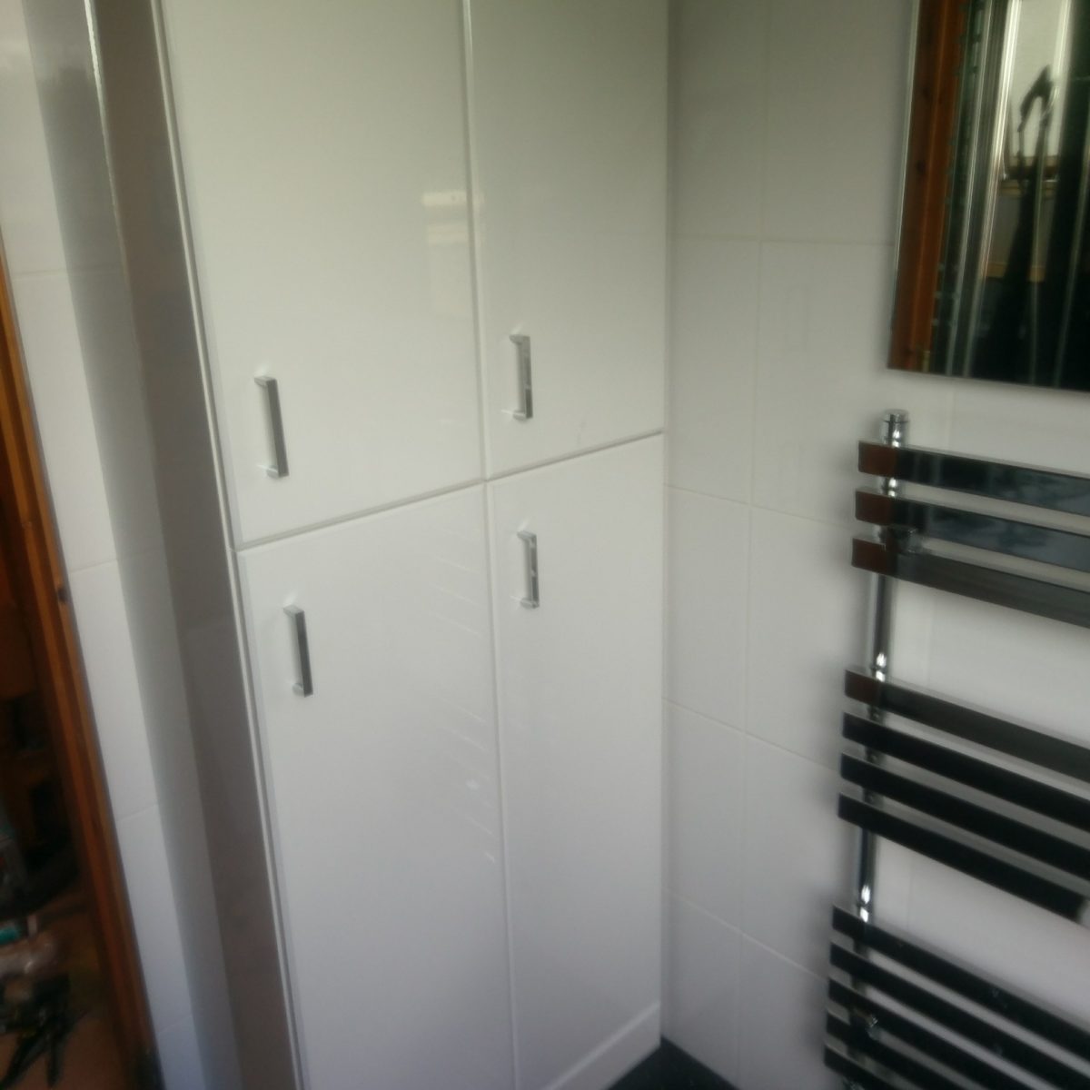Bathroom instrallation