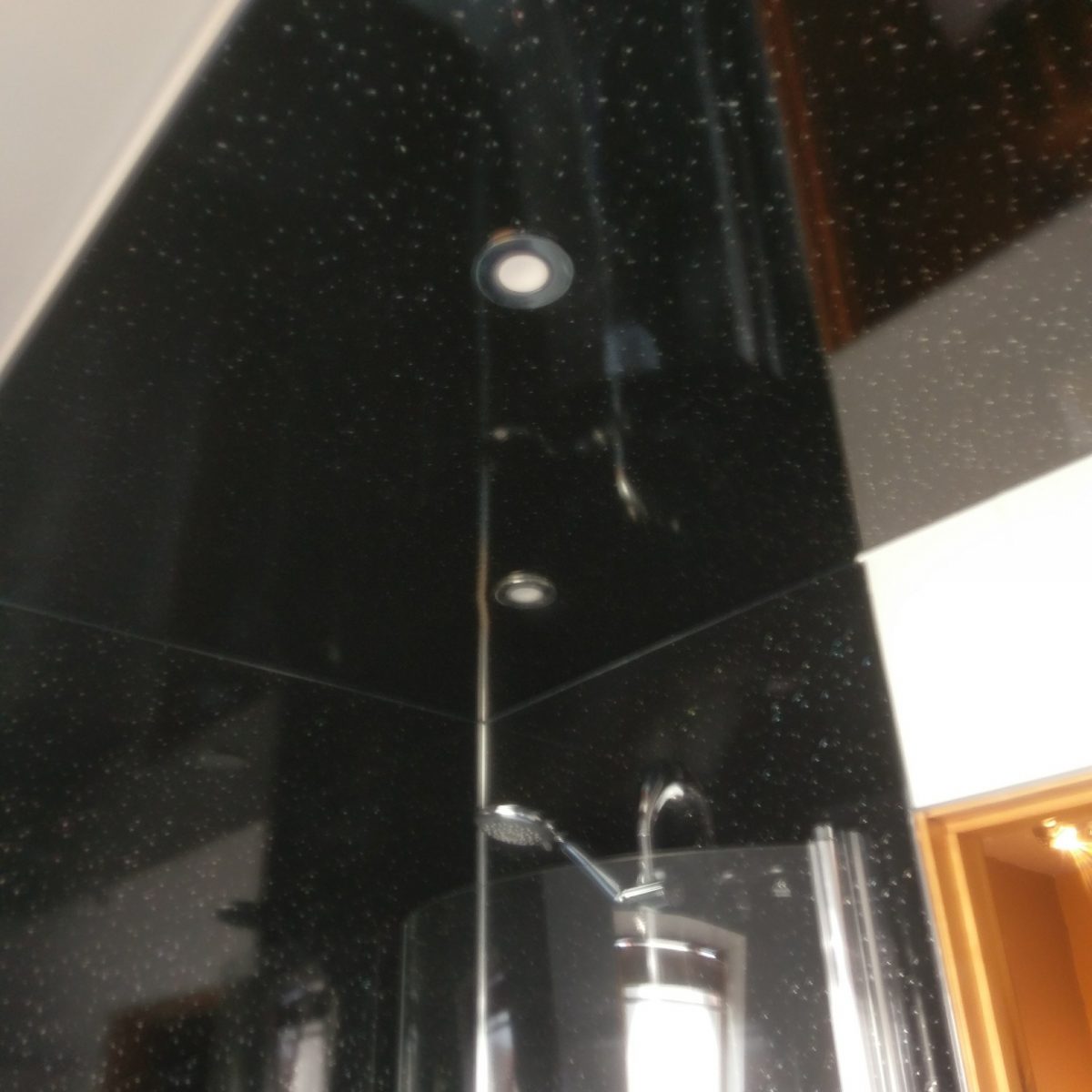 Bathroom instrallation